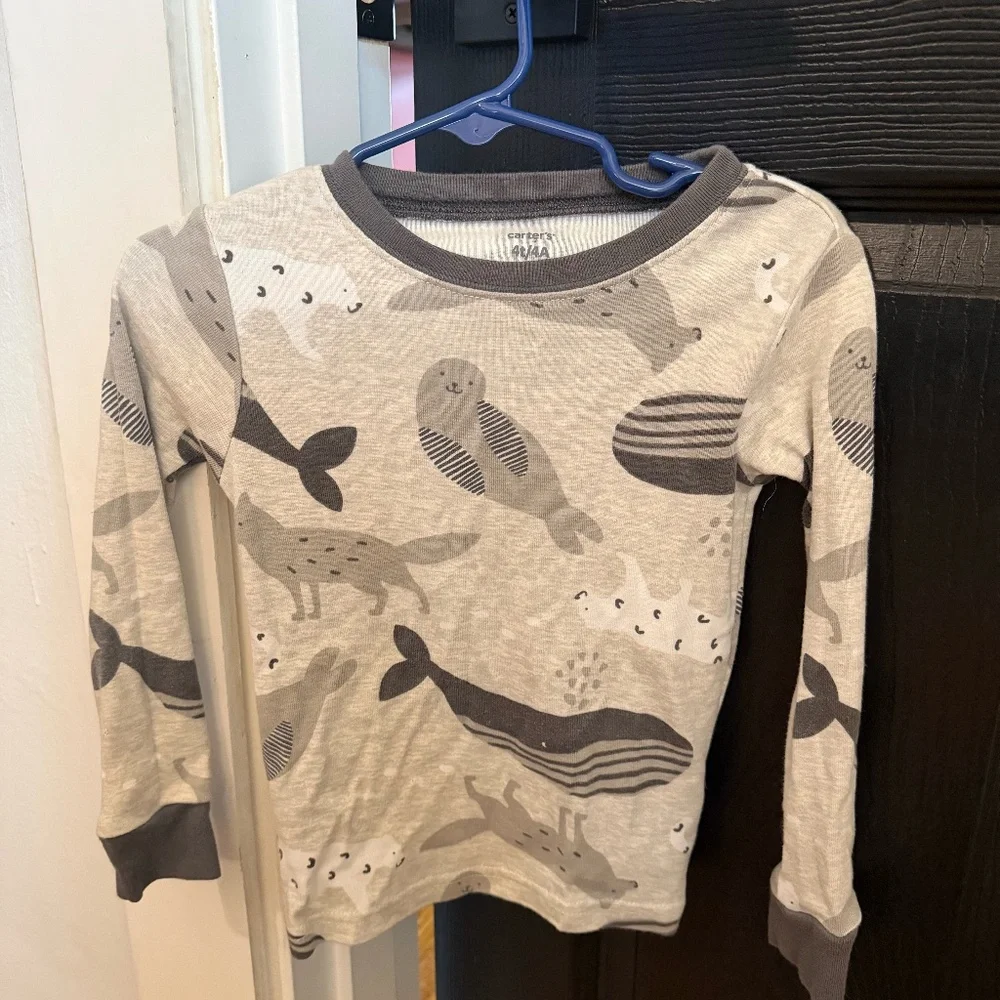Carter’s 4T Long Sleeve Pajama Top – Neutral‎ Animal Print